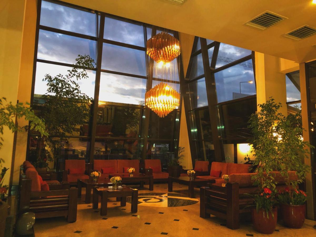 Hotel Tecadra Pipera Exterior foto